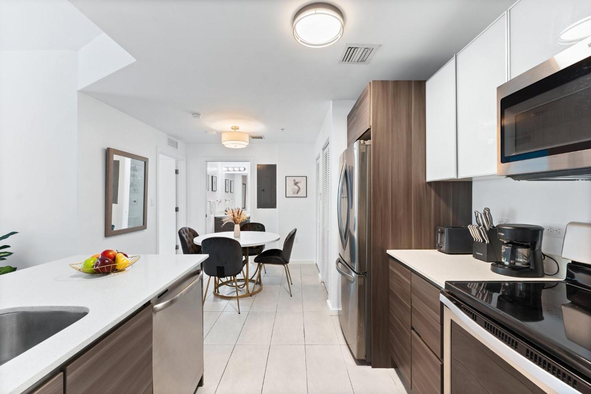 Modern Apartment In Edgewater Маями Стая снимка